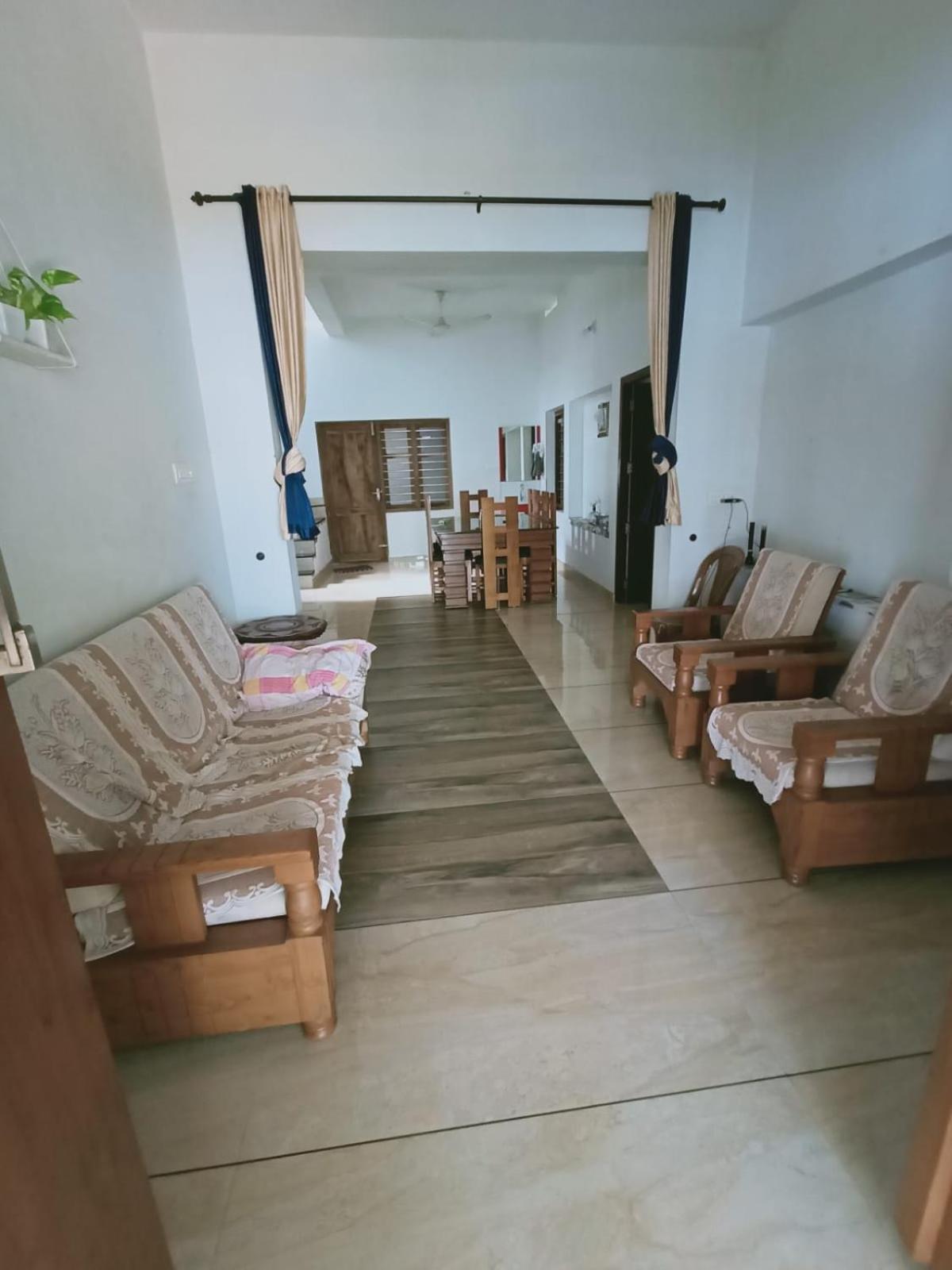 Green Island Homestay Riverside 科泽科德 外观 照片